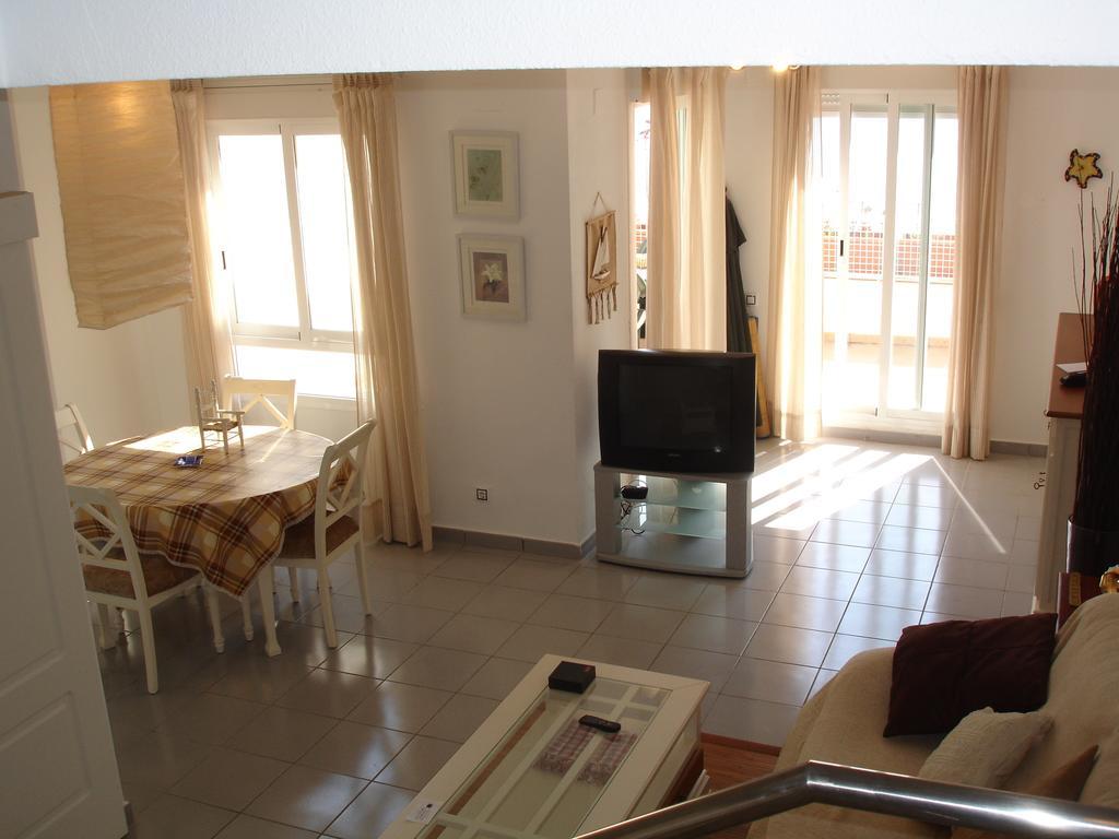 Villamarina Apartments - Zand Properties Benidorm Room photo